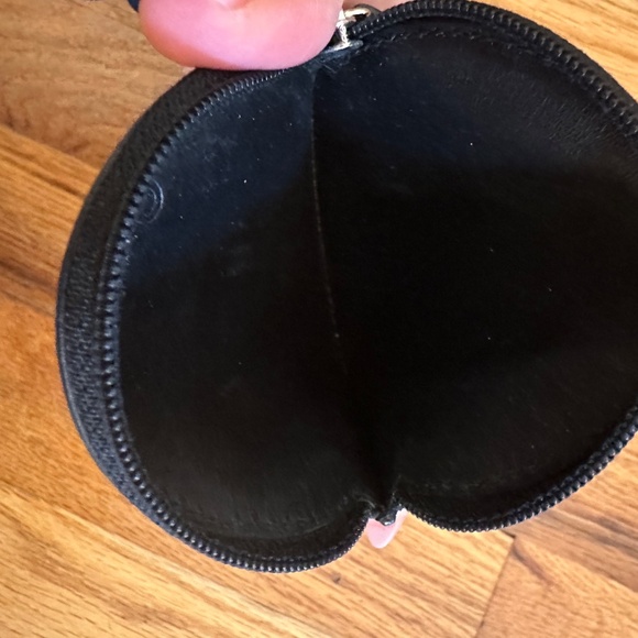 Coach Black Leather Coin Pouch – Round Zip Case - Picture 4 of 5
